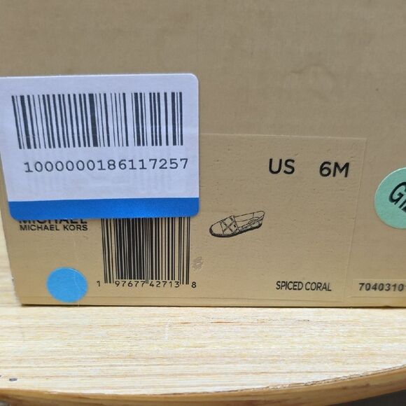 Michael Kors Kendrick Leather Toe-Cap Flats - Picture 15 of 16